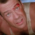 Die Hard Néhány gif azokból az időkből, amikor Bruce Willisnek még volt haja. Ha valaki látja a sztárt Budapesten, ne legyen rest lefotózni és elküldeni nekünk!