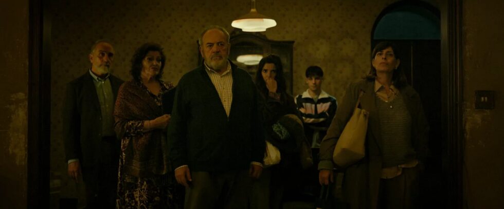 Mindenki egyetért - kritika 1 mindenki egyetert