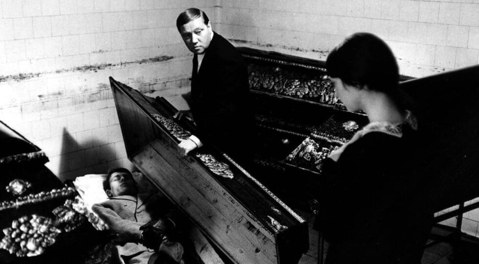 Kötelező filmek: A hullaégető 4 hullaegeto 3